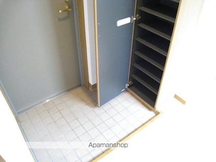 ホワイトキューブ[2DK/41.54m2]の玄関