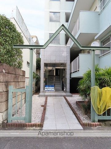 国光マンションの玄関写真
