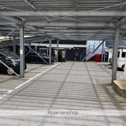 アンソレイエ[1K/28.27m2]の駐車場