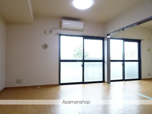 ガーデンロゼ弁天の内装写真