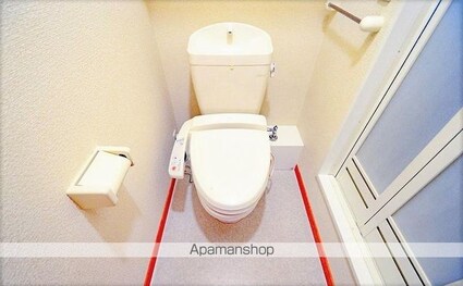 レオパレスＭａｊｅｓｔｙ２２[1K/22.35m2]のトイレ