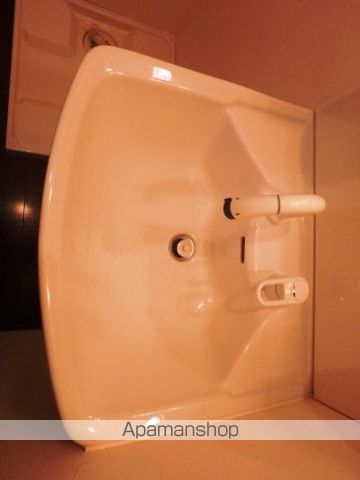 ファーストクラス空港西の内装写真