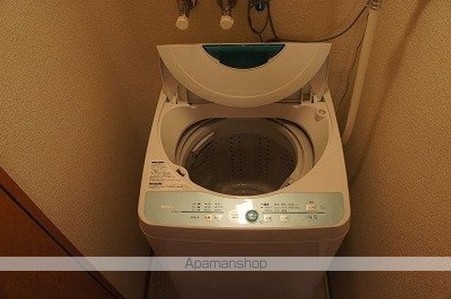 レオパレスファミリアIIIの内装写真