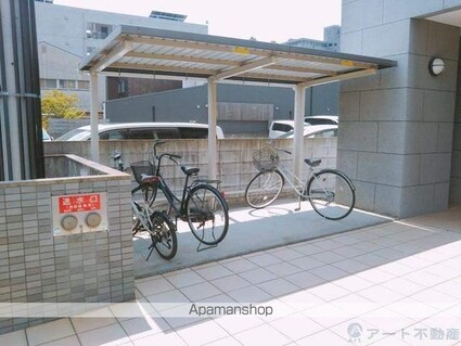 ヴァレーレ萱町[1LDK/32.63m2]の共用部2