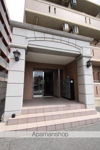 フォレスト東古松の玄関写真
