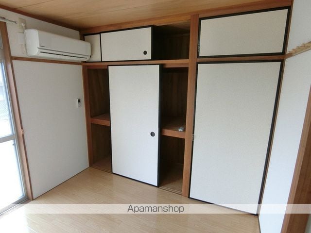 クレイドルの内装写真
