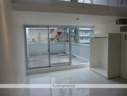 東京都杉並区高円寺南１丁目[2K/40.58m2]のリビング・居間