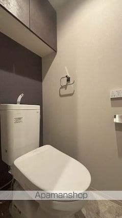 東京都八王子市寺町[2LDK/67.45m2]のトイレ