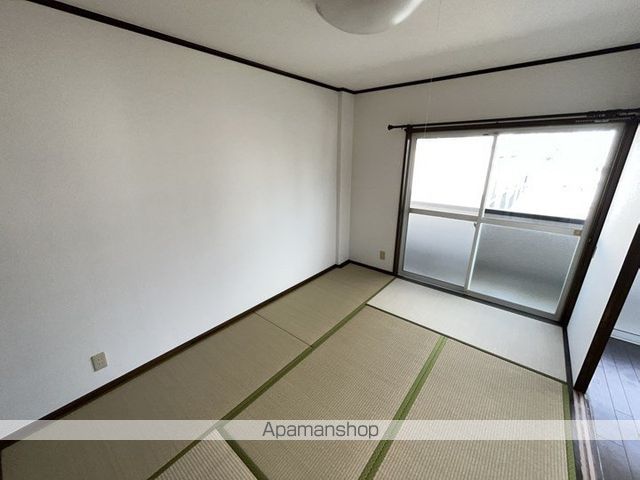 レジデンスマルミツの内装写真
