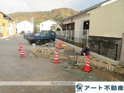 マルグリット[1LDK/43.43m2]の駐車場