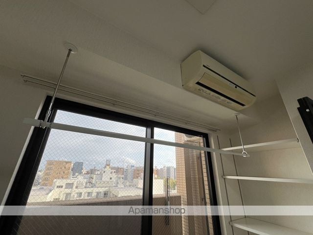 リードインアイエスヒラノの内装写真