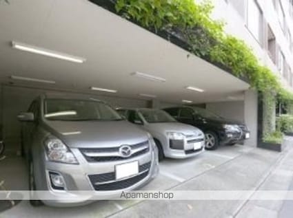 レジデンス渋谷富ヶ谷　（旧フォレシティ富ヶ谷　[1SLDK/54.62m2]の駐車場