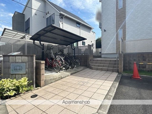 レオネクストアンジェの玄関写真