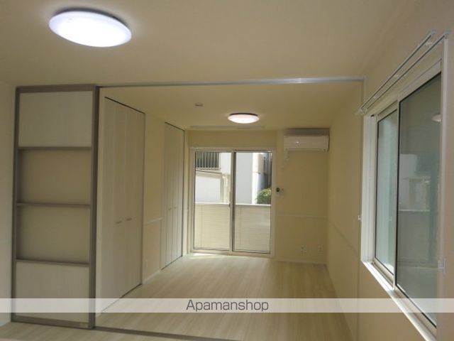 メゾンクレセントII八田の内装写真