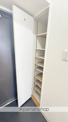 レジディア京町堀の内装写真