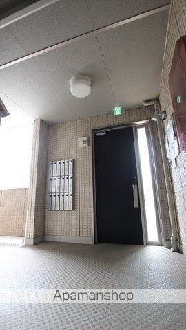 クレインヒルズの玄関写真