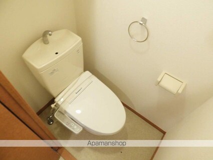 レオパレス小荷田[1K/28.02m2]のトイレ