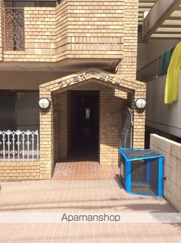 プレミオ覚王山の玄関写真