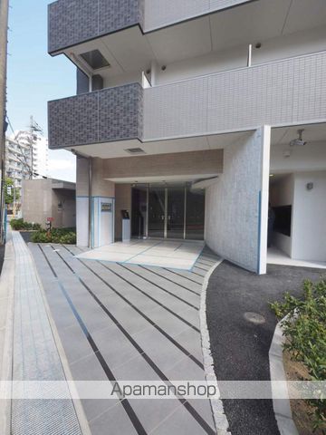 セレニテ京橋クレアの玄関写真