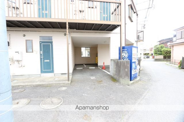 フィールド中田の玄関写真