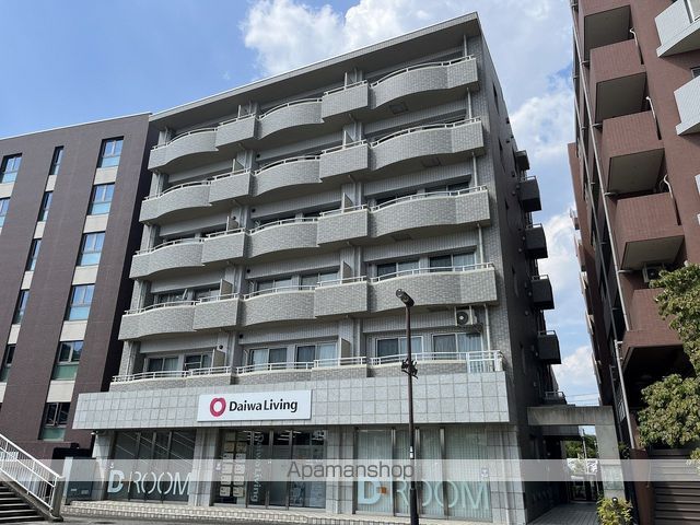 カラット中川の外観写真