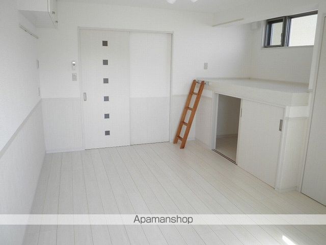 ロイヤルコート平之の内装写真