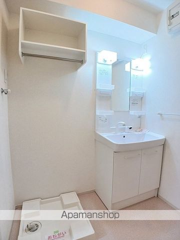 ジュネスM IIの内装写真