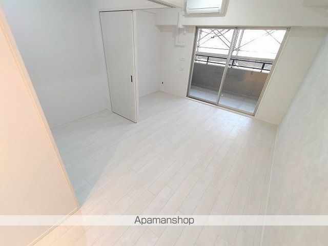 スプランディッド大阪EASTの内装写真