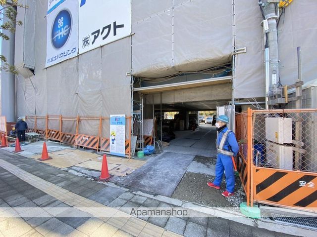 クローバー・メゾン服部の玄関写真