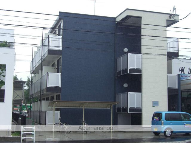 レオパレスアベニューIIの玄関写真