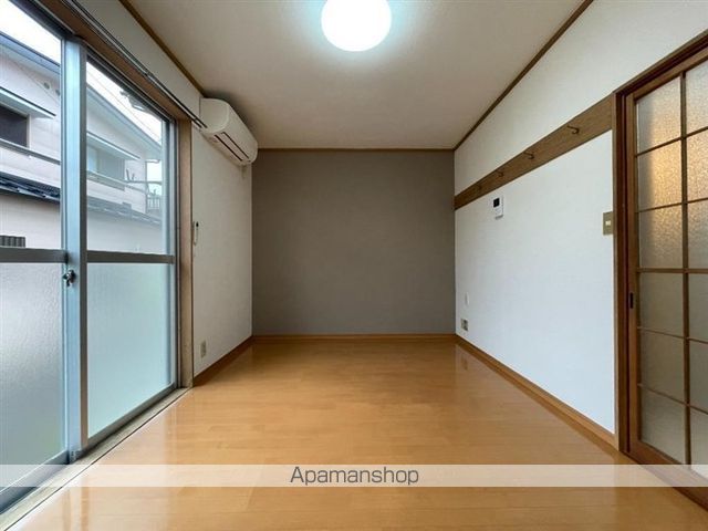 山岸ハイツの内装写真