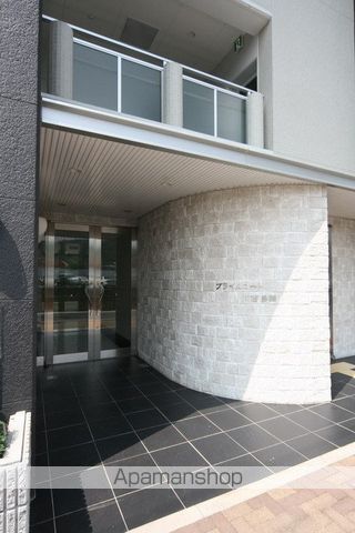 GROOVE川西多田の玄関写真