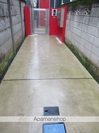 東京都中野区沼袋４丁目[1R/21.73m2]のエントランス