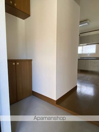 ルネス安原[2DK/44.62m2]の玄関