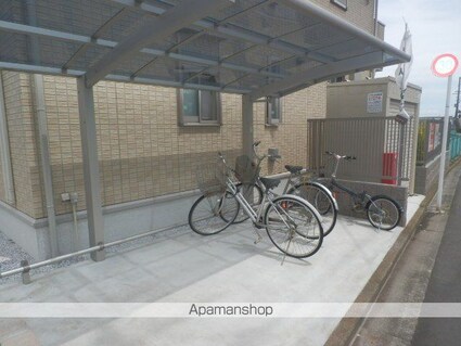 東京都福生市大字熊川[2LDK/61.69m2]の共用部1