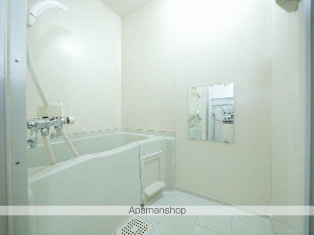 クリスタル参番館の内装写真