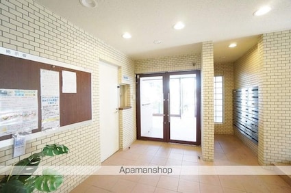 カーサミラ音羽[1K/25.2m2]のエントランス