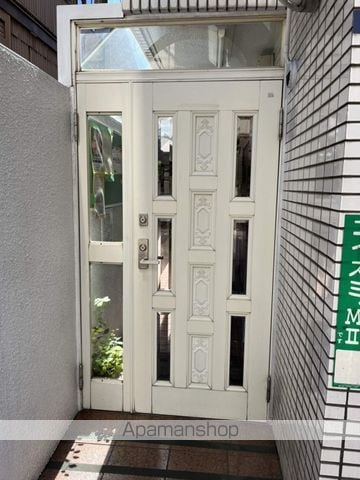 コイズミMIIの玄関写真