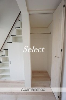 ハーミットクラブハウス追浜ⅡＡ棟[1R/17.74m2]の収納