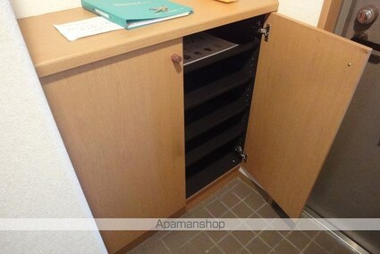 クレスト[2LDK/62.72m2]の内装1