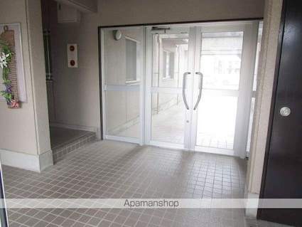 エクシード山城[3SDK/68.5m2]のロビー