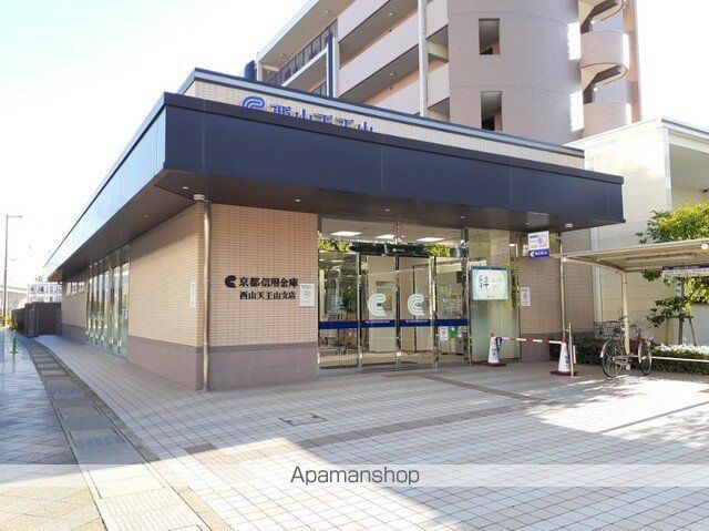オーキッドの周辺写真