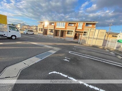 香川県高松市成合町[2LDK/57.21m2]の駐車場