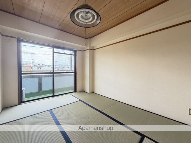 シャイン関根の内装写真