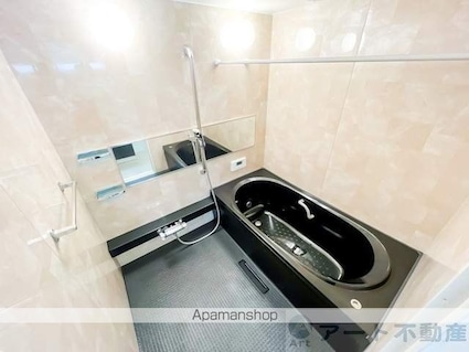 Ｋａｎｏｎ岩崎[2LDK/72.53m2]のバス