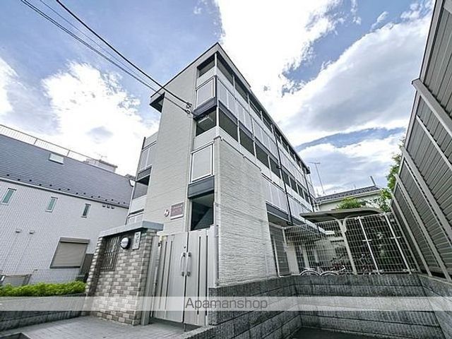 レオパレスダックスの玄関写真