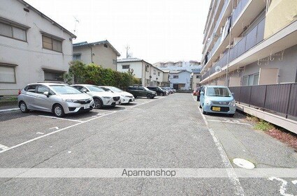 Ｍａｒｉｏｎｅｔｔｅ　Ⅷ[1LDK/37.8m2]の駐車場1
