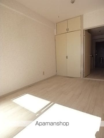 岩井橋ロイヤルハイツの内装写真