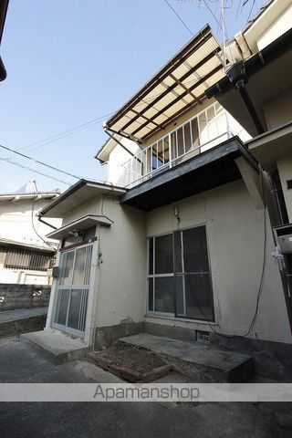 呉市 2階建 築47年の外観写真
