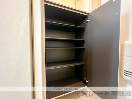 シルバーアース[1K/29.75m2]の内装1